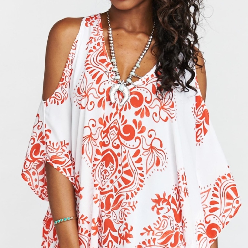Show me your mumu tunic with cutout sleeves in B